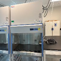 Thermo 1300 Series A2 4' BioSafety Cabinet image 0